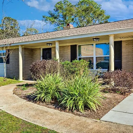 Gulfport Home With Private Yard 1 Mile To Pier